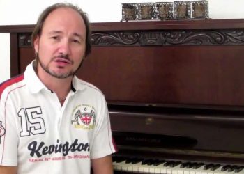 Depoimento David Quinlan – 15 Anos Diante do Trono