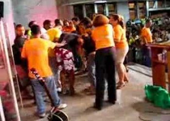 Ministracao da Nivea Soares em Bento Ribeiro-RJ PARTE 2