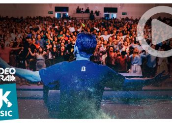 Ministério Atitude – Nas Ondas do Amor – COM LETRA (VideoLETRA® oficial MK Music)