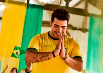 Thiago Makie – Só Entro Em Campo Com Deus (Clipe Oficial MK Music)