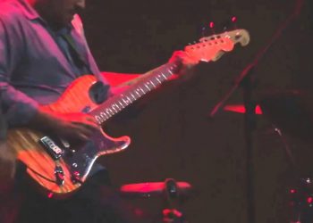 Gabriela Rocha – Me Ama