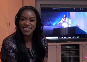 Elaine Martins – Lançamento single e clipe “Agradeço ao Senhor” (#MKnãoPARA)