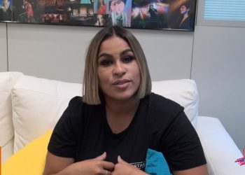 Michelle Nascimento – Reunião novos projetos (#MKnãoPARA)