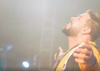 Thiago Makie – Glória a Deus (Clipe Oficial MK Music)