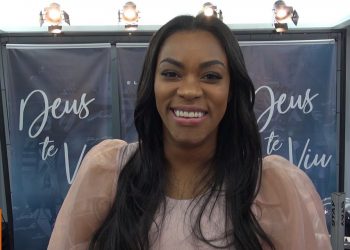 Elaine Martins – Lançamento do EP DEUS TE VIU (#MKnãoPARA)