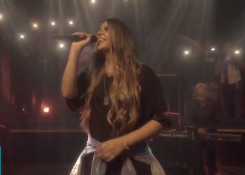 Mariana Aguiar – Porque Ele Vive (Clipe Oficial MK Music)