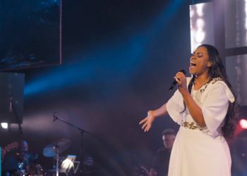 Elaine Martins – Medley (Ao Vivo)