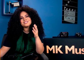 Rebeca Carvalho – Entrevista single e clipe “Abraão” (#MKnãoPARA)