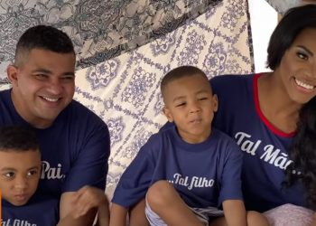 Elaine Martins – Bastidores gravação do clipe “Criança Nota 10” (#MKnãoPARA)