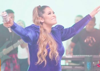 Michelle Nascimento – Bastidores do clipe “O Céu é o Meu Lugar” (#MKnãoPARA)