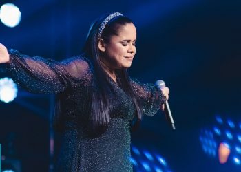 Cassiane – Aquieta | Ao Vivo (Clipe Oficial MK Music)