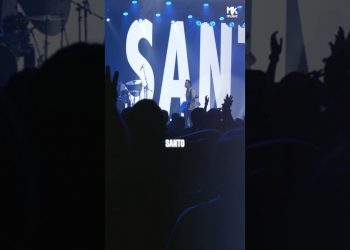 Seja abençoado assistindo “Santo Pra Sempre” da Marine Friesen, aproveite #mkmusic #marinefriesen