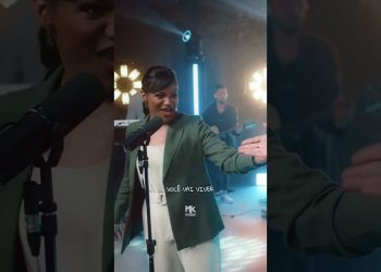 Assista o clipe “Chegou Um Tempo Novo”, lançamento de Fabiana Sinfrônio com Elaine Martins