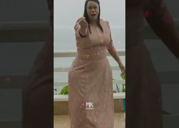 Feliz dia das Mulheres com Elaine Martins no clipe “Volte A Sonhar” 🌹