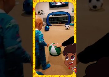 Será que é o novo prodígio do Futebol? 😍✨ – 3 Palavrinhas React