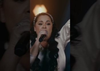 Confira o trailer oficial de “Nada Pode Calar Um Adorador + Com Muito Louvor” #Eyshila #Cassiane