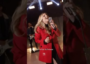 Deus tem a chave! Seu milagre te espera. Veja o clipe “Porta Aberta” de Marianna Goes! #MKMusic